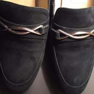 Adorable sophisticated footwear.